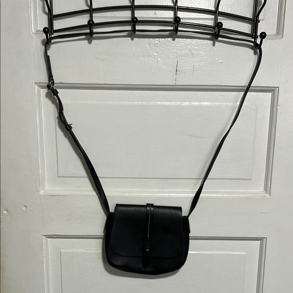 no brand Handbags - Elegant Black Crossbody Bag with Structured Design